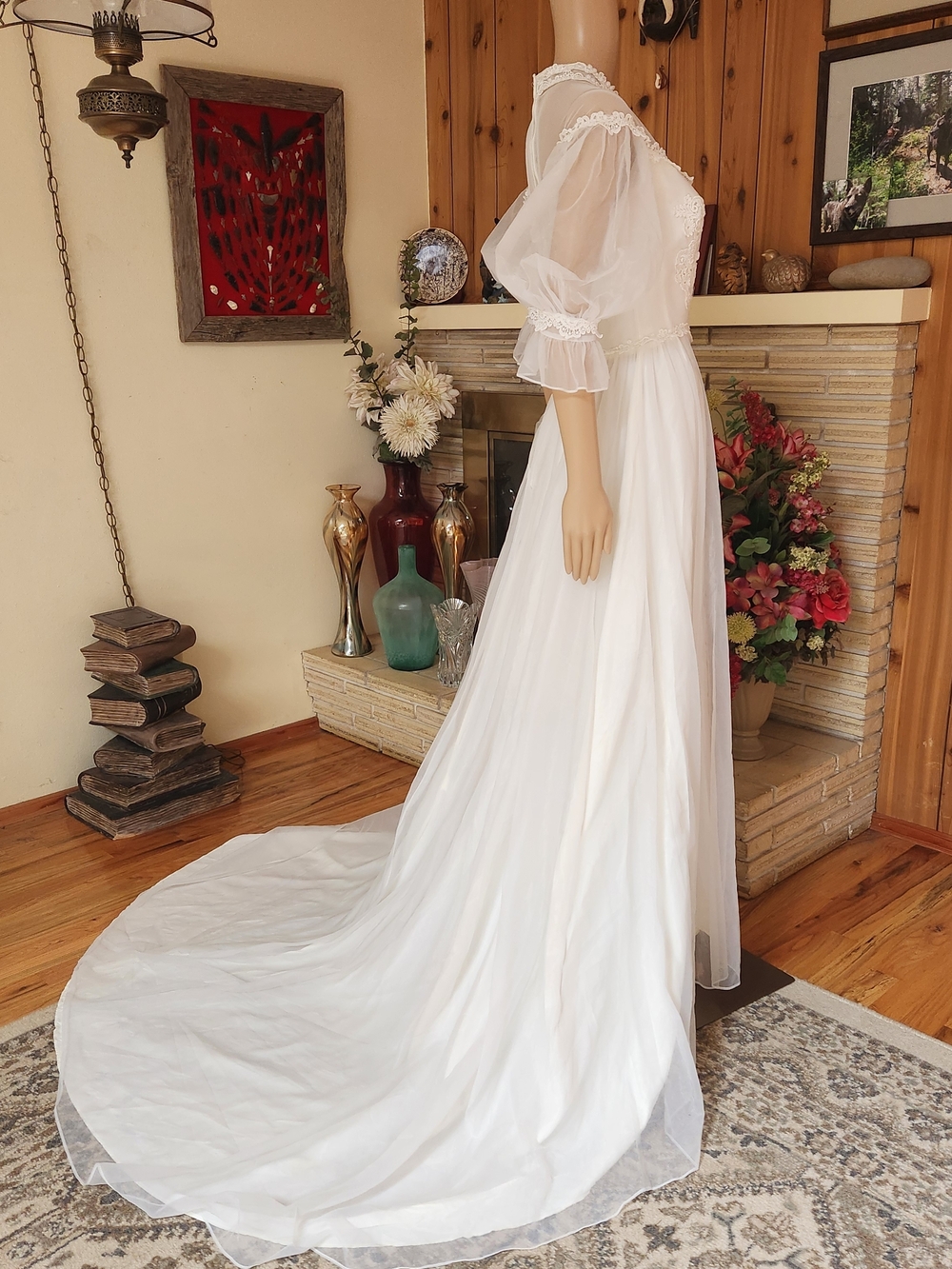 Vintage 70s Bridallure Pearl & Lace Victorian Wedding Gown Set - Picture 3 of 15